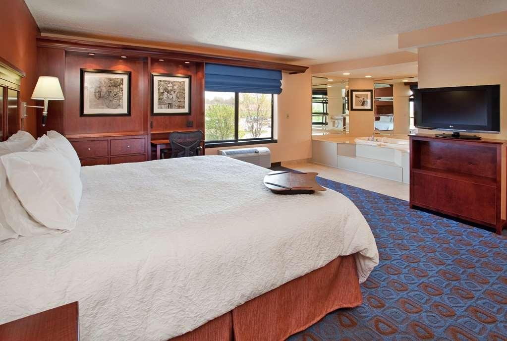 Hampton Inn Kansas City-ליס סאמיט חדר תמונה