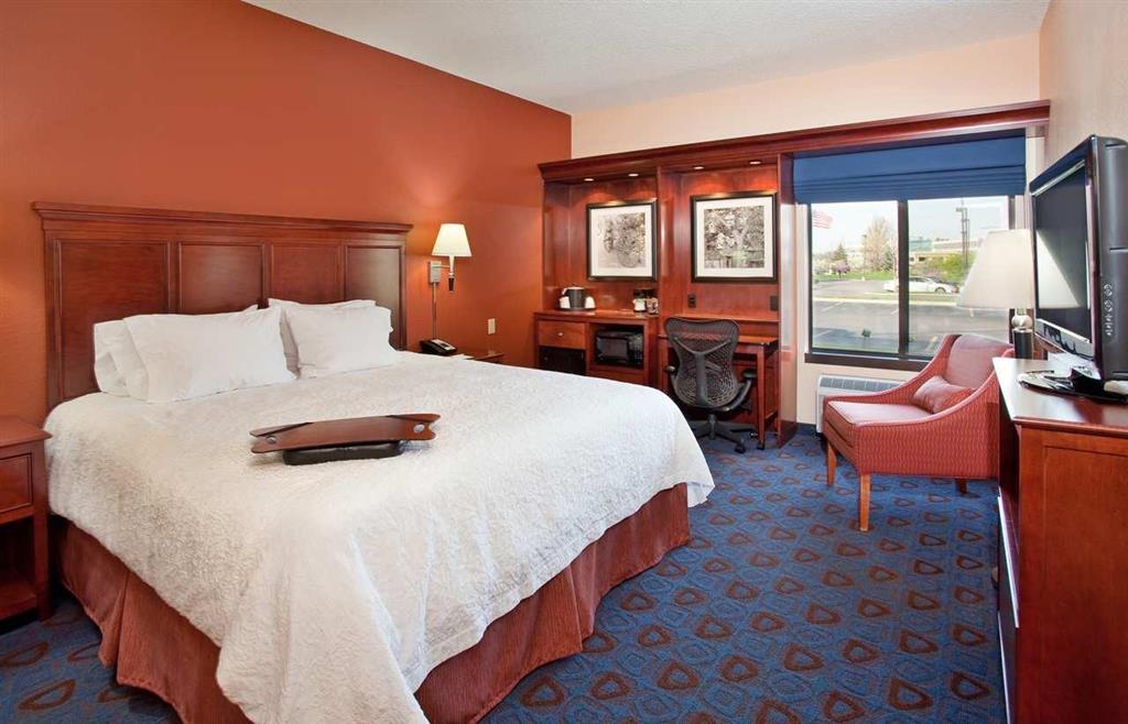 Hampton Inn Kansas City-ליס סאמיט חדר תמונה